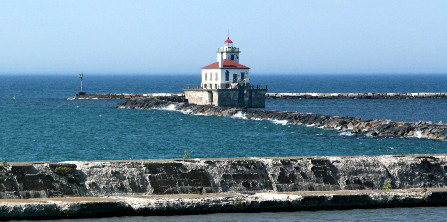 Oswego Harbor West Pierhead Lighthouse