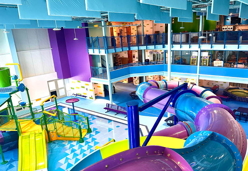 Splash Indoor Waterpark Resort.
