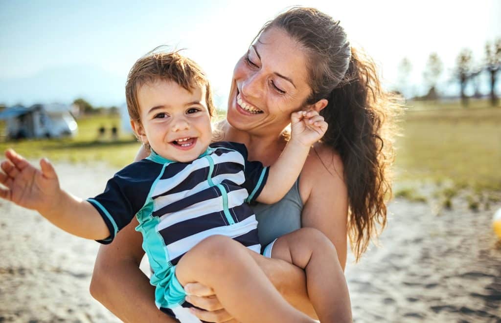toddler-friendly beach vacation tips